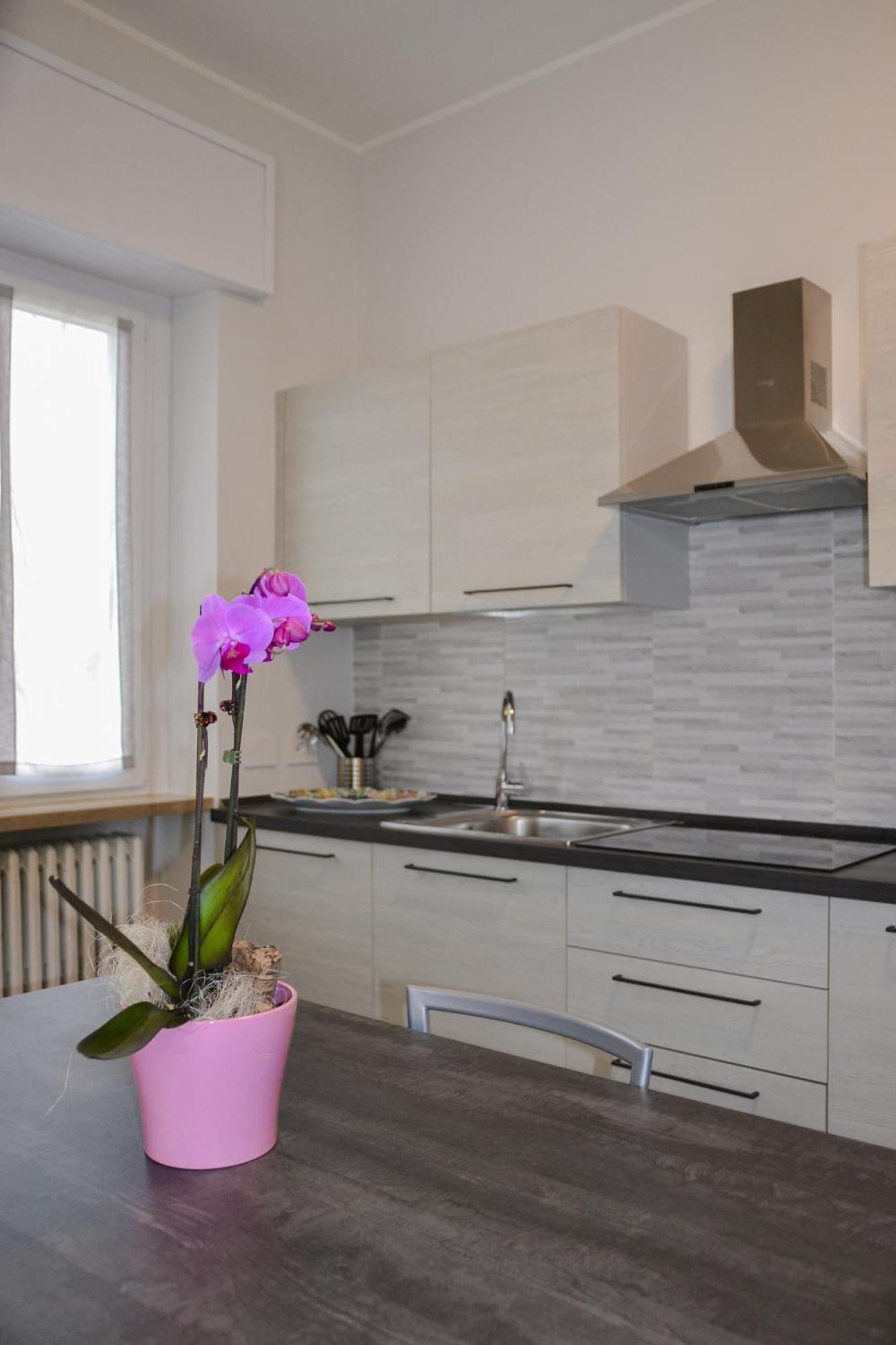 Via Brennero 5 Apartments Pastrengo Exterior photo